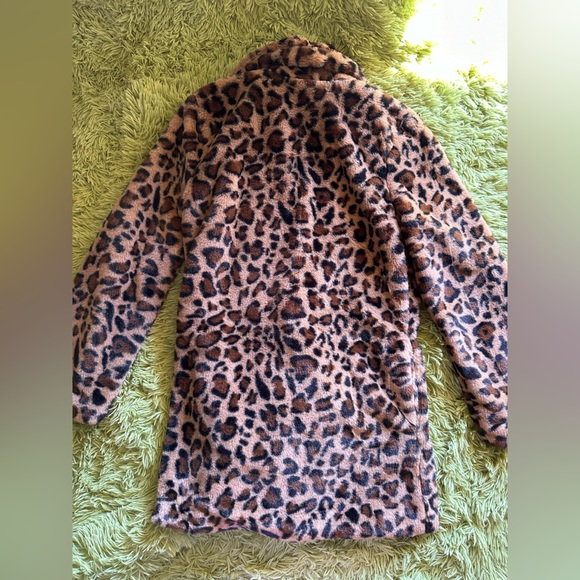 Fashion Nova Brand New Faux Fur Coat - Picture 7 of 8